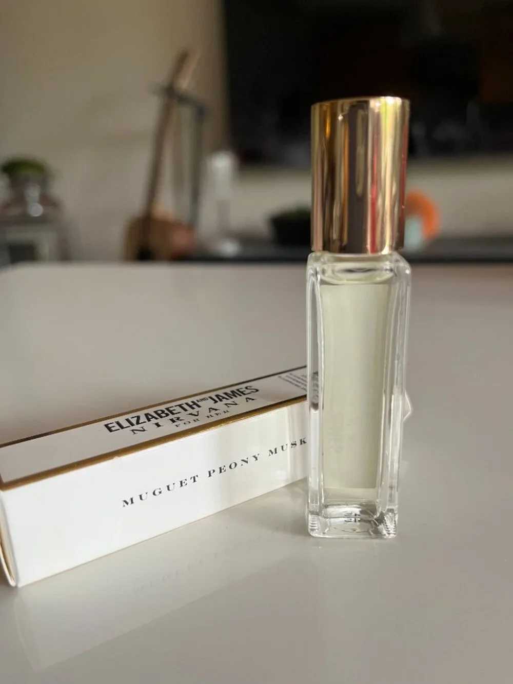 Elizabeth and James Nirvana White EDP Rollerball Discontinued NIB